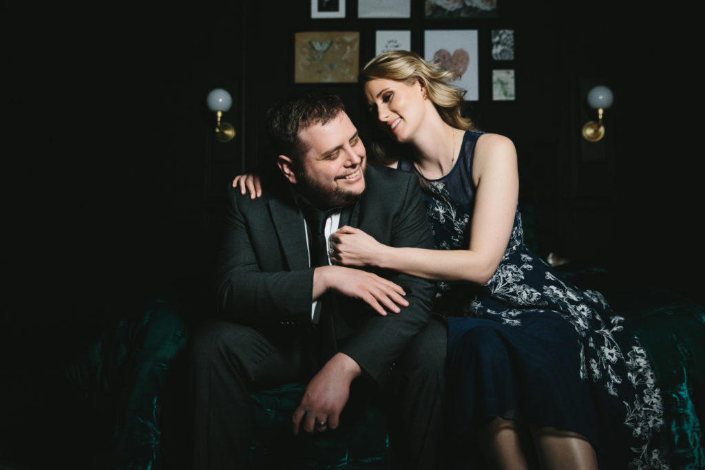 Rom-Com inspired portrait of couple by Lindsay hite