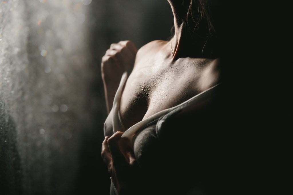 woman in wet t-shirt, what do I wear, boudoir photography by Lindsay Hite